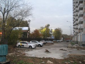 2020.10.10 к.4 двор у автопарка.JPG