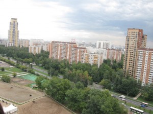 Вид на из комнаты на Дыбенко.JPG